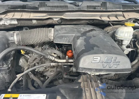 2019 Ram 1500 Classic z USA, uszkodzony, nr VIN 1C6RR6FG3KS733159